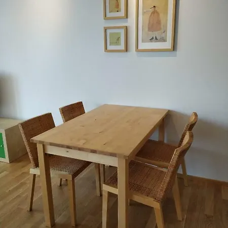 Zeppelin Apartment
